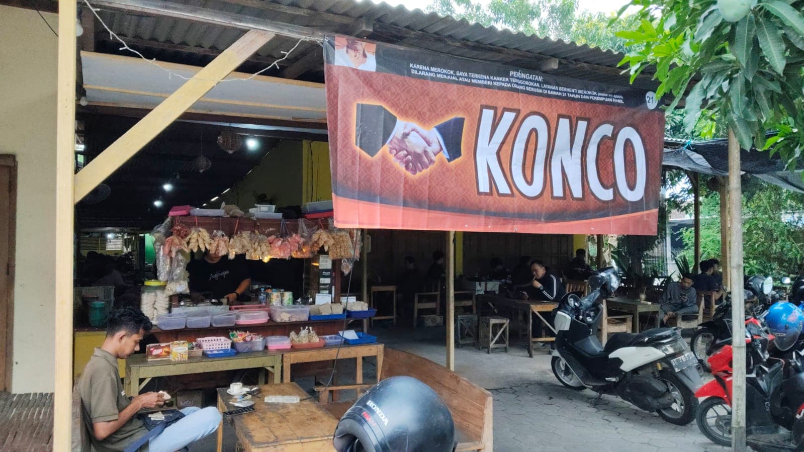 Suasana Angkringan Mokas
